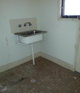 Dirty Laundry Room - Fullarton - A dirty Laundry Room including floors and walls