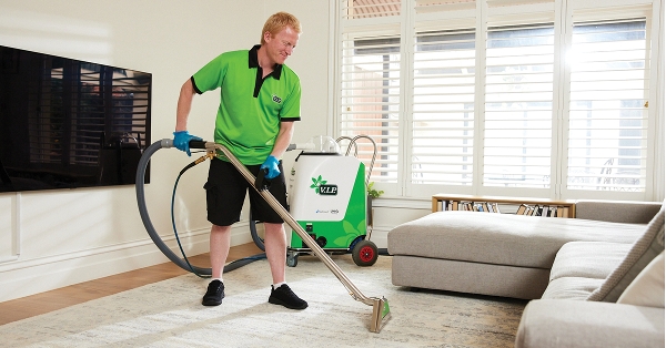 Carpet steam cleaning vs dry cleaning: what’s the difference?