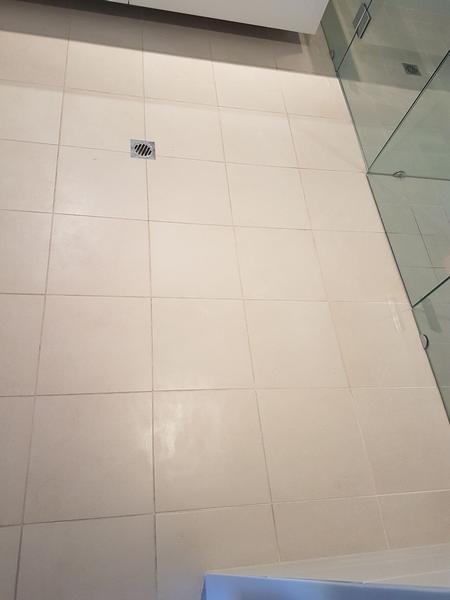After Shot - Bathroom Marmion