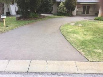 After 3 of 5 - Lawn mowing and Edging in Thornlie - How neat do those edges look? 