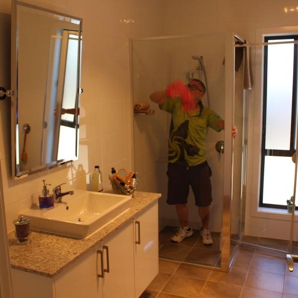 Bathroom - Clean and disinfect bathroom,show recess,bath basin and&nbsp;toilet.

&nbsp;

Clean vanity and mirror

&nbsp;

Mop floors