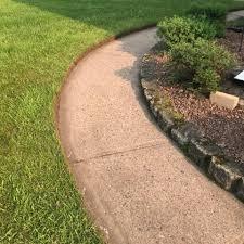 Lawn mowing & edges - Would you like your lawn edges kept this neat?!
