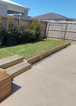 Tidy Backyard - Lawn Maintenance