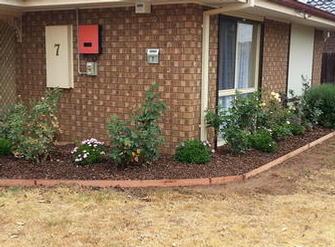 Vip budget line landscaping, including jarrah edging & steel pins,10ml pine bark